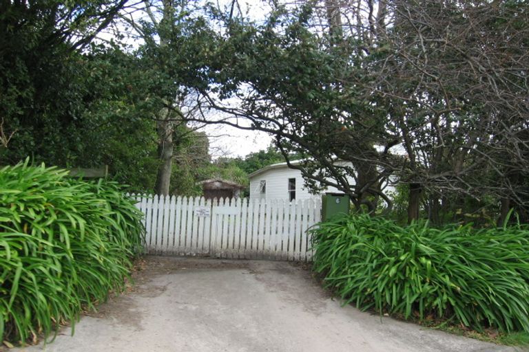 Photo of property in 6 Williams Terrace, Fitzherbert, Palmerston North, 4410