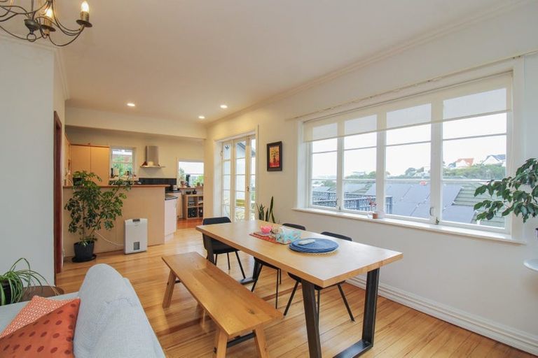 Photo of property in 118 Cashmere Avenue, Khandallah, Wellington, 6035