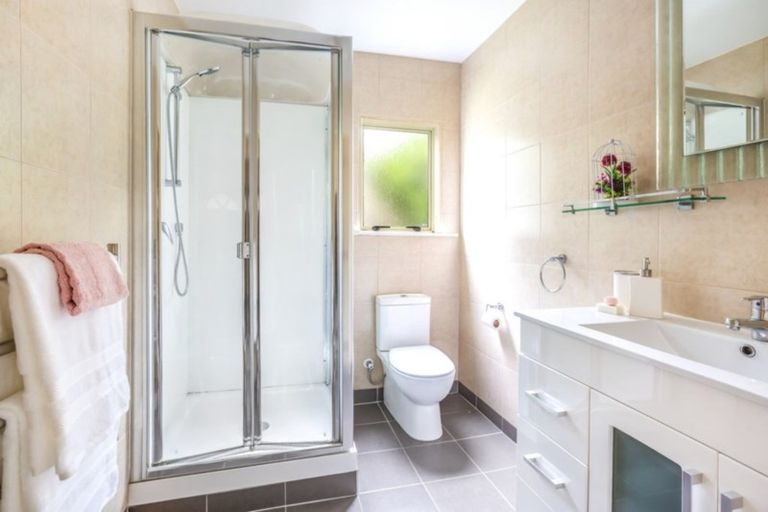 Photo of property in 3 Puketai Place, Pukerua Bay, 5026