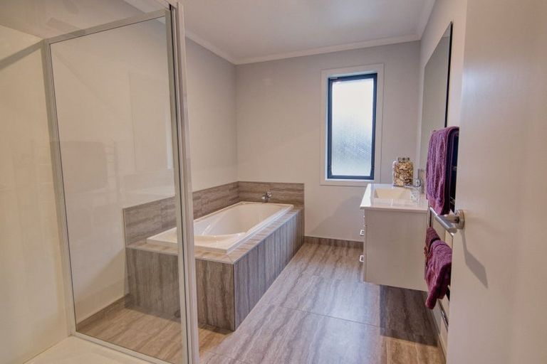 Photo of property in 41 Parata Street, Hokowhitu, Palmerston North, 4410