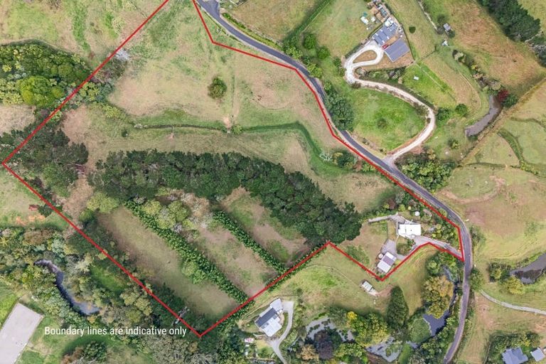 Photo of property in 15 Townsend Road, Paraite, New Plymouth, 4373