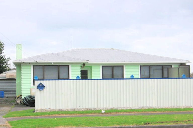 Photo of property in 21 Rogers Road, Manurewa, Auckland, 2102
