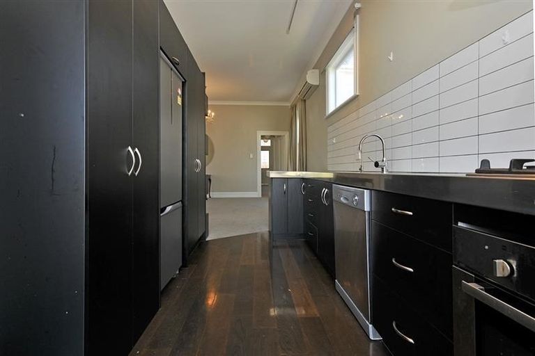 Photo of property in 61 Te Wharepouri Street, Berhampore, Wellington, 6023