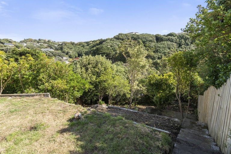 Photo of property in 15 Leveson Street, Strathmore Park, Wellington, 6022