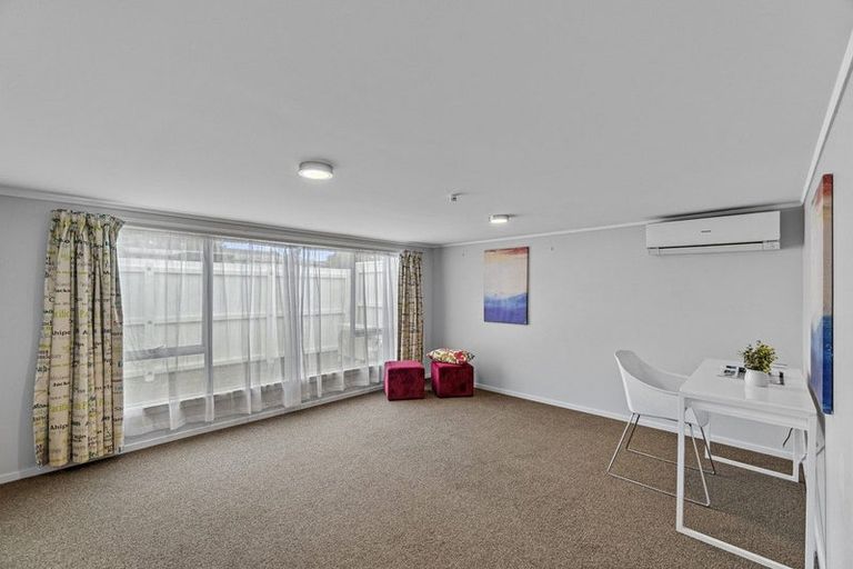 Photo of property in 1/18 Matipo Road, Te Atatu Peninsula, Auckland, 0610