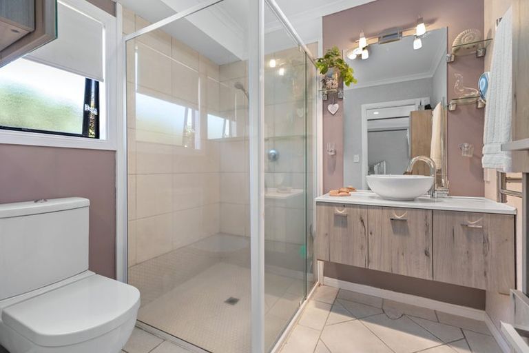 Photo of property in 7 Piha Close, Papamoa Beach, Papamoa, 3118