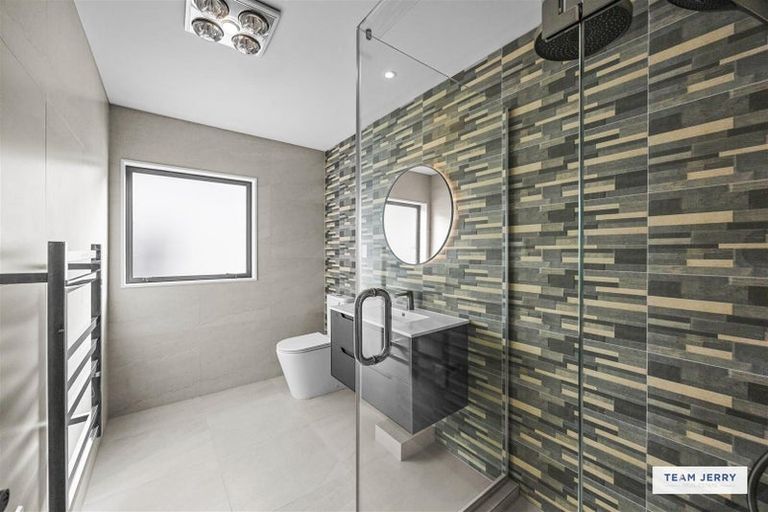 Photo of property in 339c Bucklands Beach Road, Bucklands Beach, Auckland, 2012