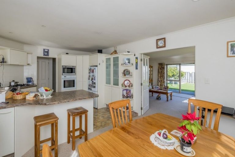 Photo of property in 176 Bath Street, Levin, 5510