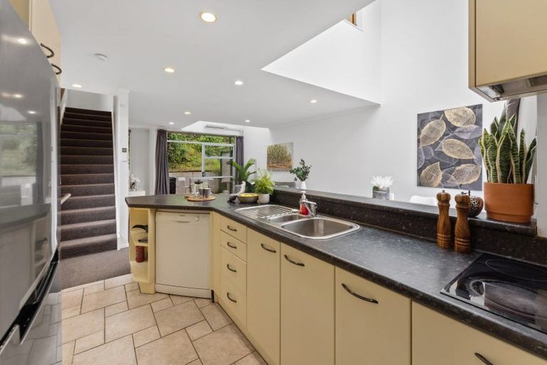 Photo of property in Fernhill Flats, 5/324 The Terrace, Te Aro, Wellington, 6011