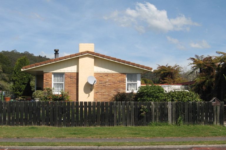 Photo of property in 49 Mckee Avenue, Fenton Park, Rotorua, 3010