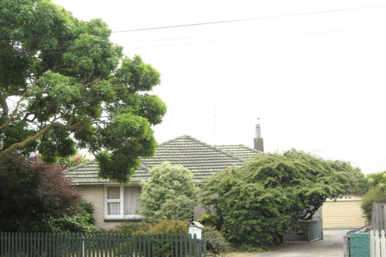 Photo of property in 8 Carters Road, Aranui, Christchurch, 8061