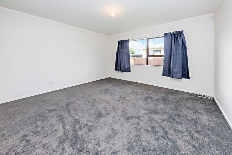Photo of property in 1/6 Hatherley Place, Clendon Park, Auckland, 2103