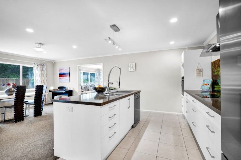 Photo of property in 16 Ryder Drive, Waiwhakaiho, New Plymouth, 4312