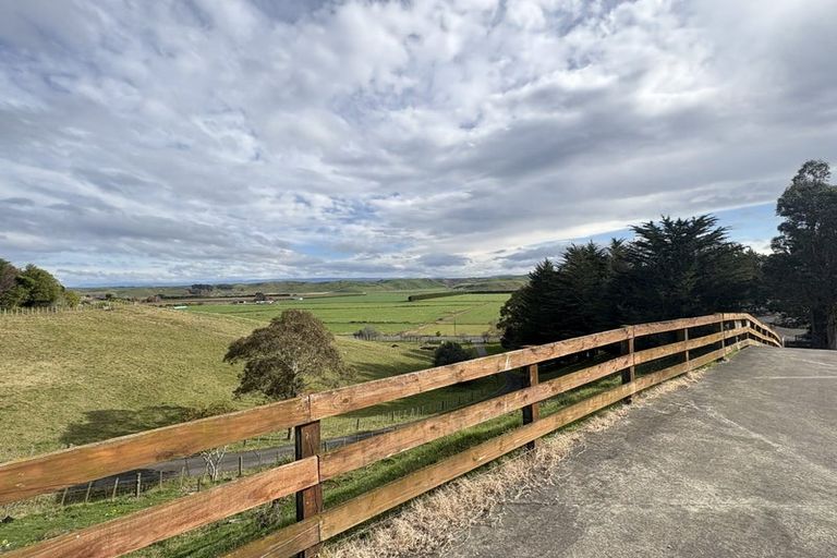 Photo of property in 536 Swamp Road, Puketapu, Napier, 4183