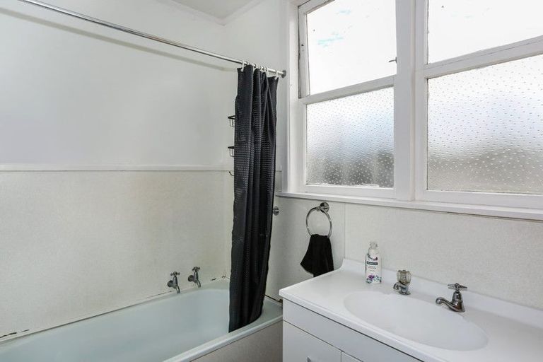 Photo of property in 105 Helvetia Road, Pukekohe, 2120