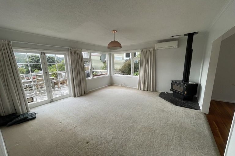 Photo of property in 96 Volga Street, Island Bay, Wellington, 6023