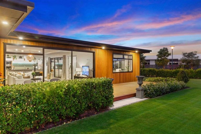 Photo of property in 71 The Esplanade, Pegasus, 7612