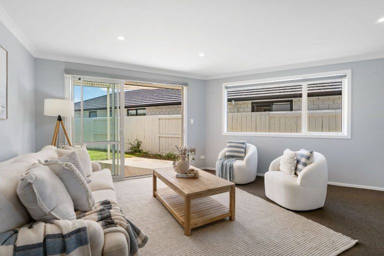 Photo of property in 11 Te Kio Crescent, Papamoa Beach, Papamoa, 3118