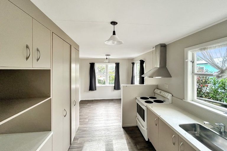 Photo of property in 73 Highbury Avenue, Highbury, Palmerston North, 4412