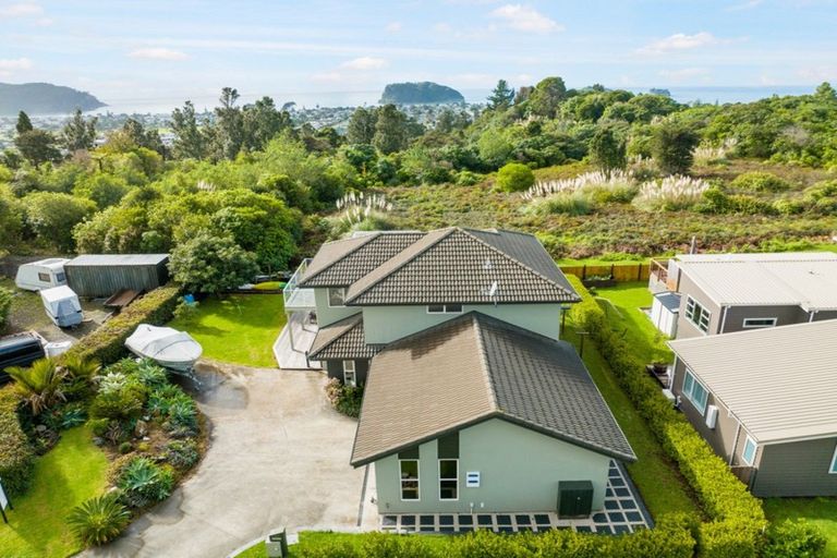 Photo of property in 100 Estuary View, Whangamata, 3620