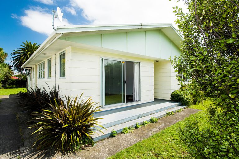 Photo of property in 72 Tyndall Road, Outer Kaiti, Gisborne, 4010