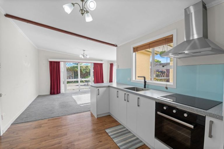 Photo of property in 10/93 Racecourse Road, Sockburn, Christchurch, 8042