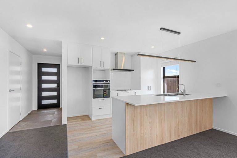 Photo of property in 6 Weaver Street, Woodend, 7691