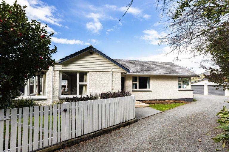 Photo of property in 39 Hurunui Street, Cracroft, Christchurch, 8025