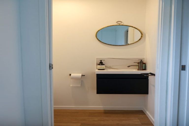 Photo of property in 1/160 Glamorgan Drive, Torbay, Auckland, 0630