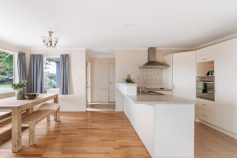 Photo of property in 4 Montrose Place, Pyes Pa, Tauranga, 3112