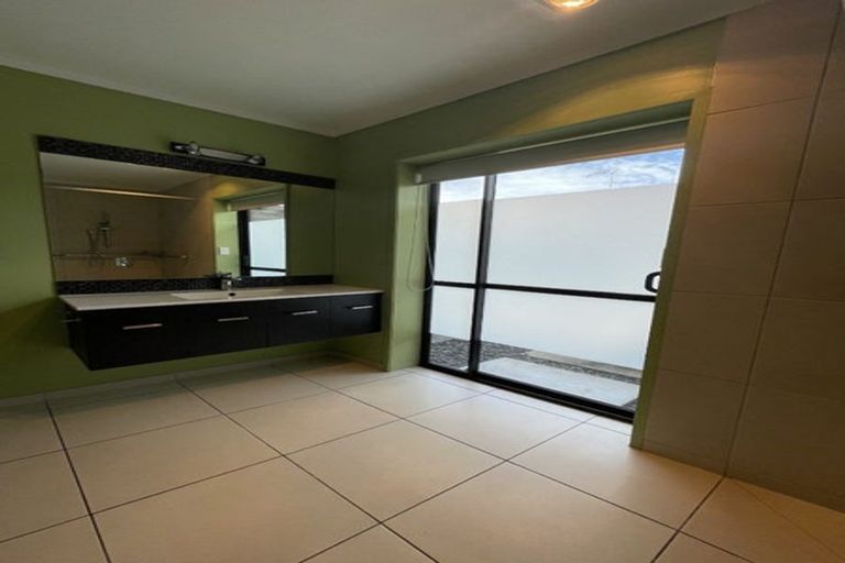 Photo of property in 7 Johnston Place, Welcome Bay, Tauranga, 3112