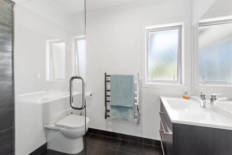 Photo of property in 2 Kilsby Place, Levin, 5510