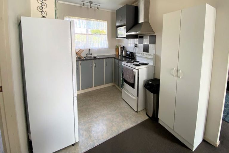 Photo of property in 4b Cricket Place, Melville, Hamilton, 3206