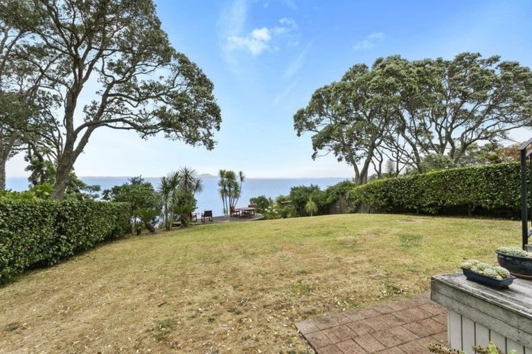 Photo of property in 26 Rock Isle Road, Torbay, Auckland, 0630