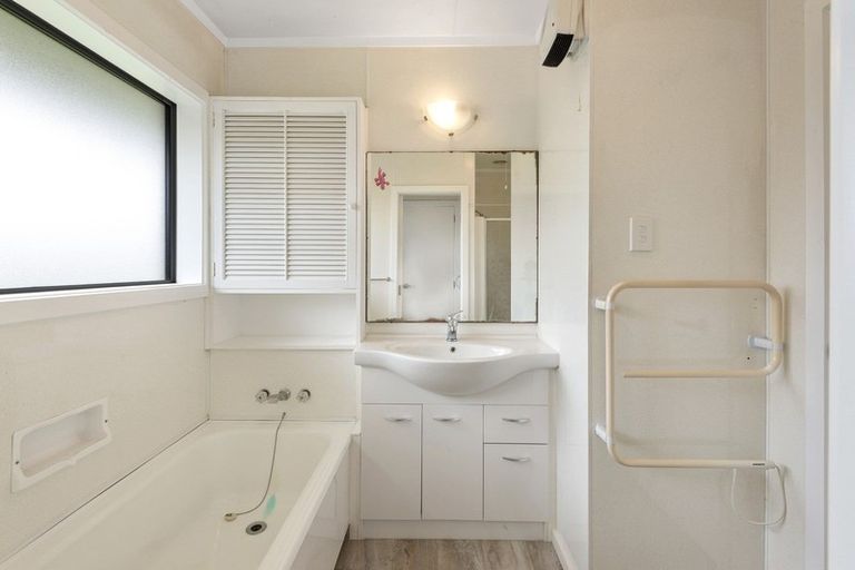 Photo of property in 275 Rangiora Woodend Road, Waikuku, Kaiapoi, 7691