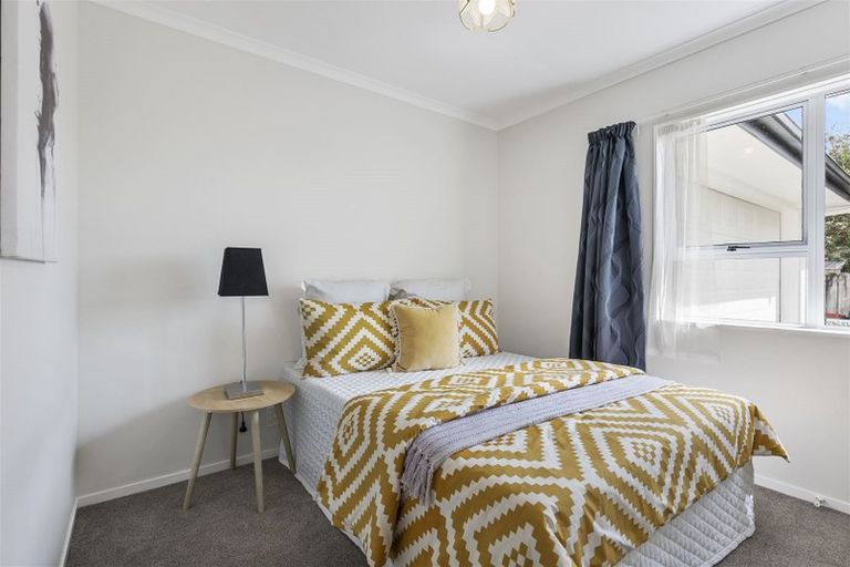 Photo of property in 47 Palmcrest Grove, Highland Park, Auckland, 2010