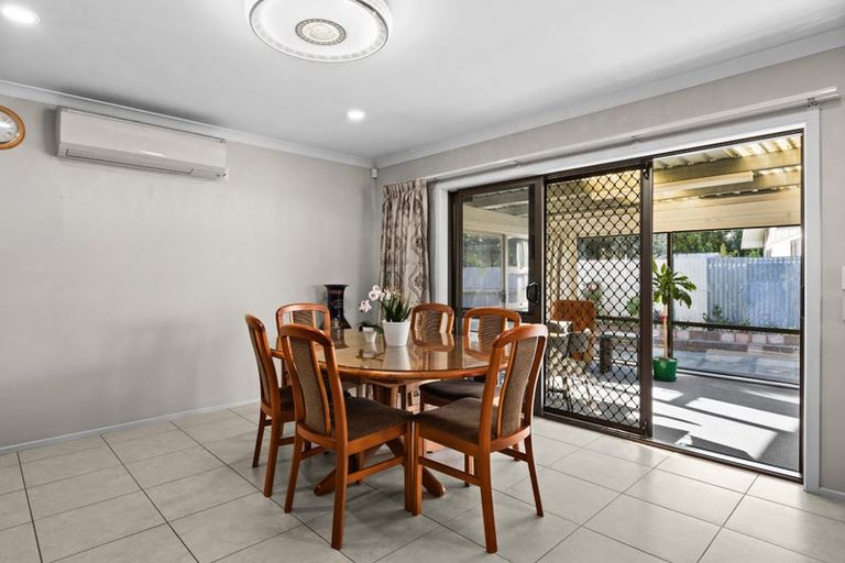 Photo of property in 28a Howard Road, Taradale, Napier, 4112