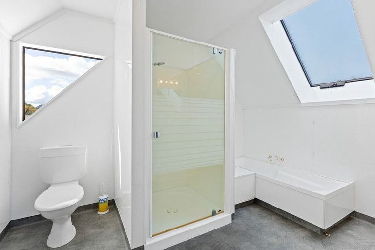 Photo of property in 35 Oriwa Crescent, Otaki, 5512