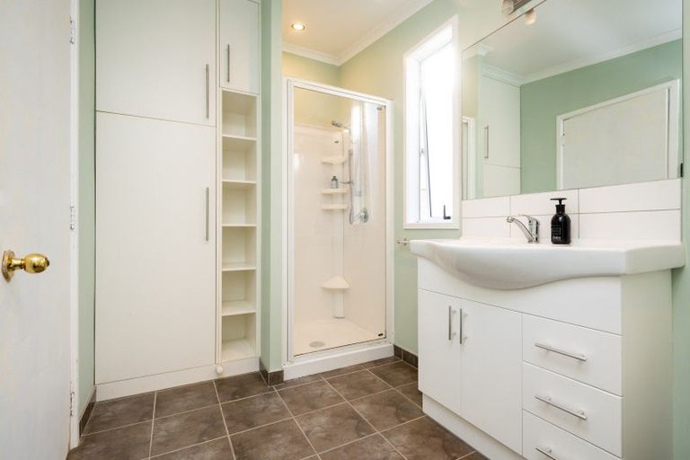 Photo of property in 225 Clifton Road, Te Awanga, 4102