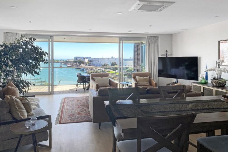 Photo of property in 505b/14 West Quay, Ahuriri, Napier, 4110
