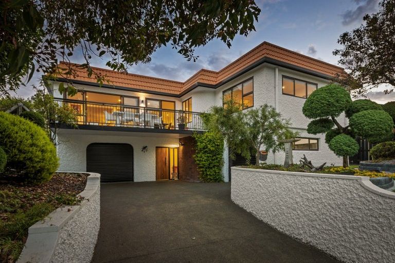 Photo of property in 7 Tui Glen, Havelock North, 4130