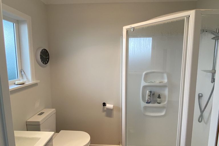 Photo of property in 8 Beswick Place, Birkdale, Auckland, 0626