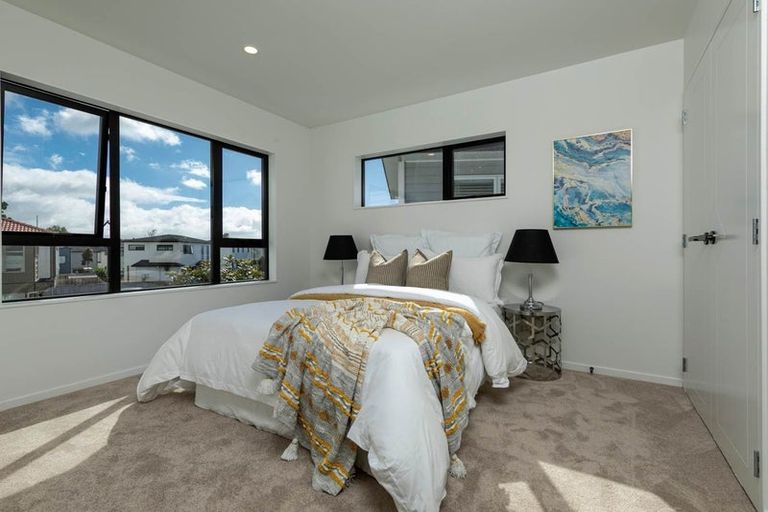 Photo of property in 3 Riroriro Road, Hobsonville, Auckland, 0616