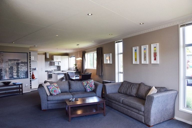 Photo of property in 49 Edinburgh Crescent, Waikiwi, Invercargill, 9810