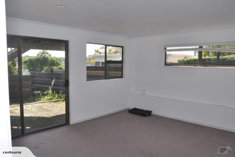 Photo of property in 1/9 Newhaven Terrace, Mairangi Bay, Auckland, 0630