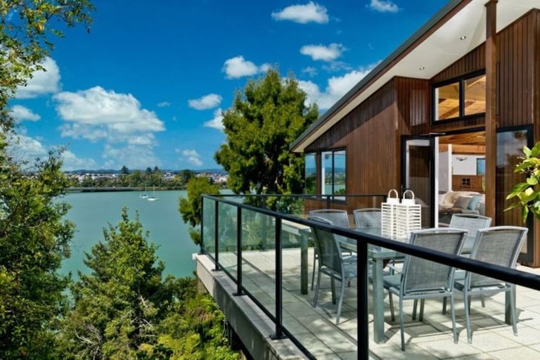 Photo of property in 42 Marae Road, Greenhithe, Auckland, 0632