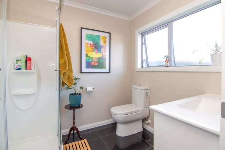 Photo of property in 18 Millbrook Place, Ashhurst, 4810