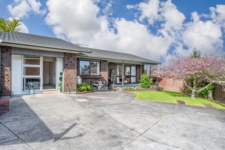 Photo of property in 2/42 Cromdale Avenue, Highland Park, Auckland, 2010