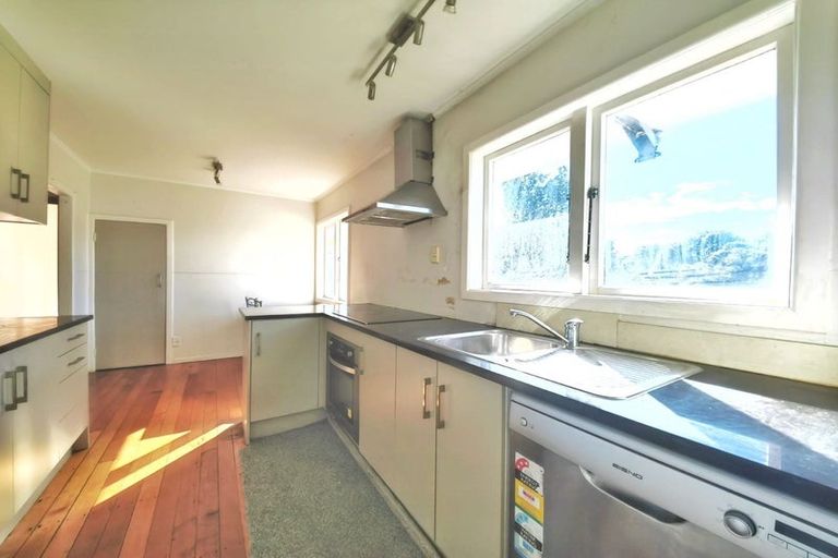 Photo of property in 7 Wilsher Crescent, Henderson, Auckland, 0612