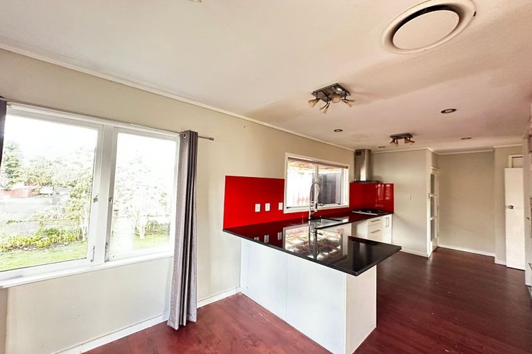 Photo of property in 43 Halver Road, Hillpark, Auckland, 2102